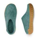 Slip-on with natural rubber sole - honey - North Sea