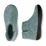 Boot with natural rubber sole - black - North Sea