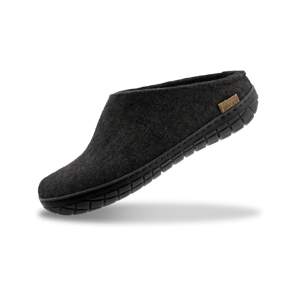 Slip-on with natural rubber sole - black - Charcoal