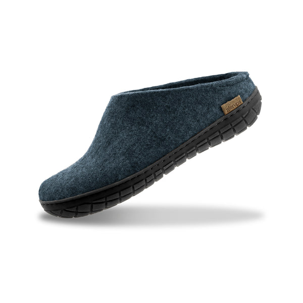 Slip-on with natural rubber sole - black - Denim