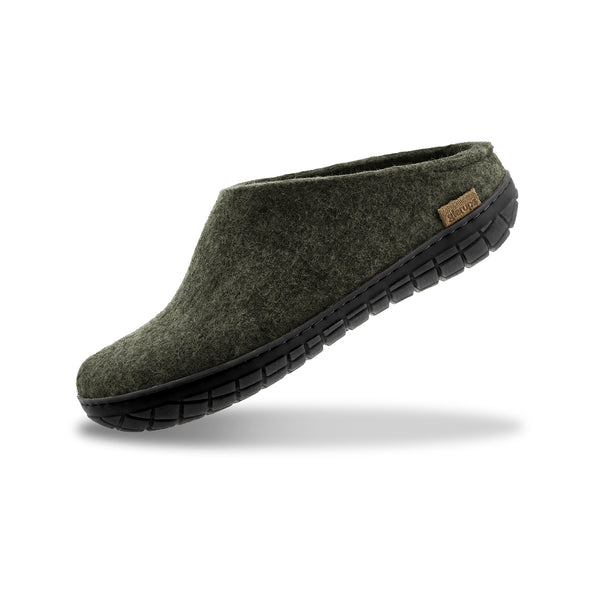 Slip-on with natural rubber sole - black - Forest