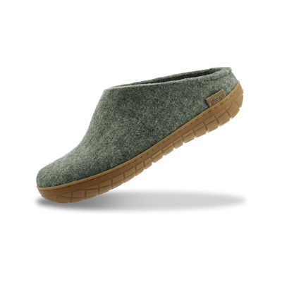 Slip-on with natural rubber sole - honey - Moss
