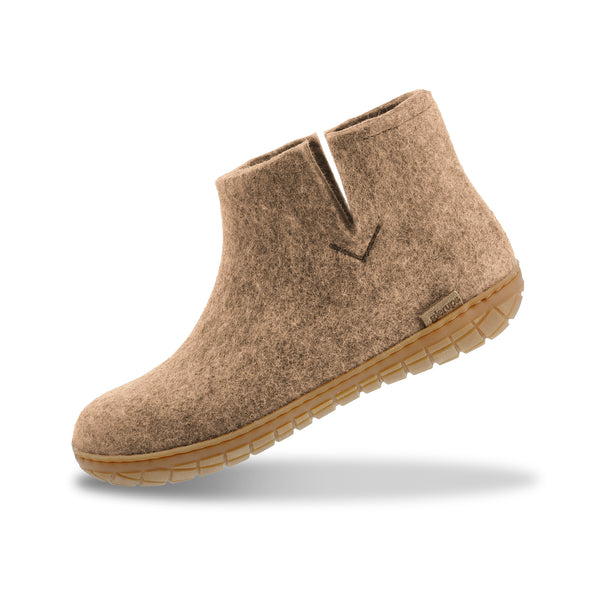 Boot with natural rubber sole - honey - Sand