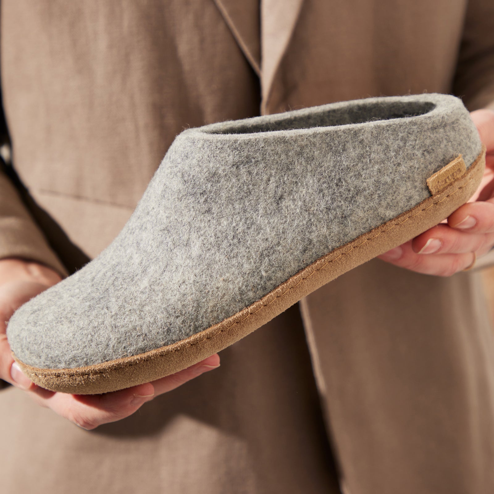 Slip-on with leather sole Grey –