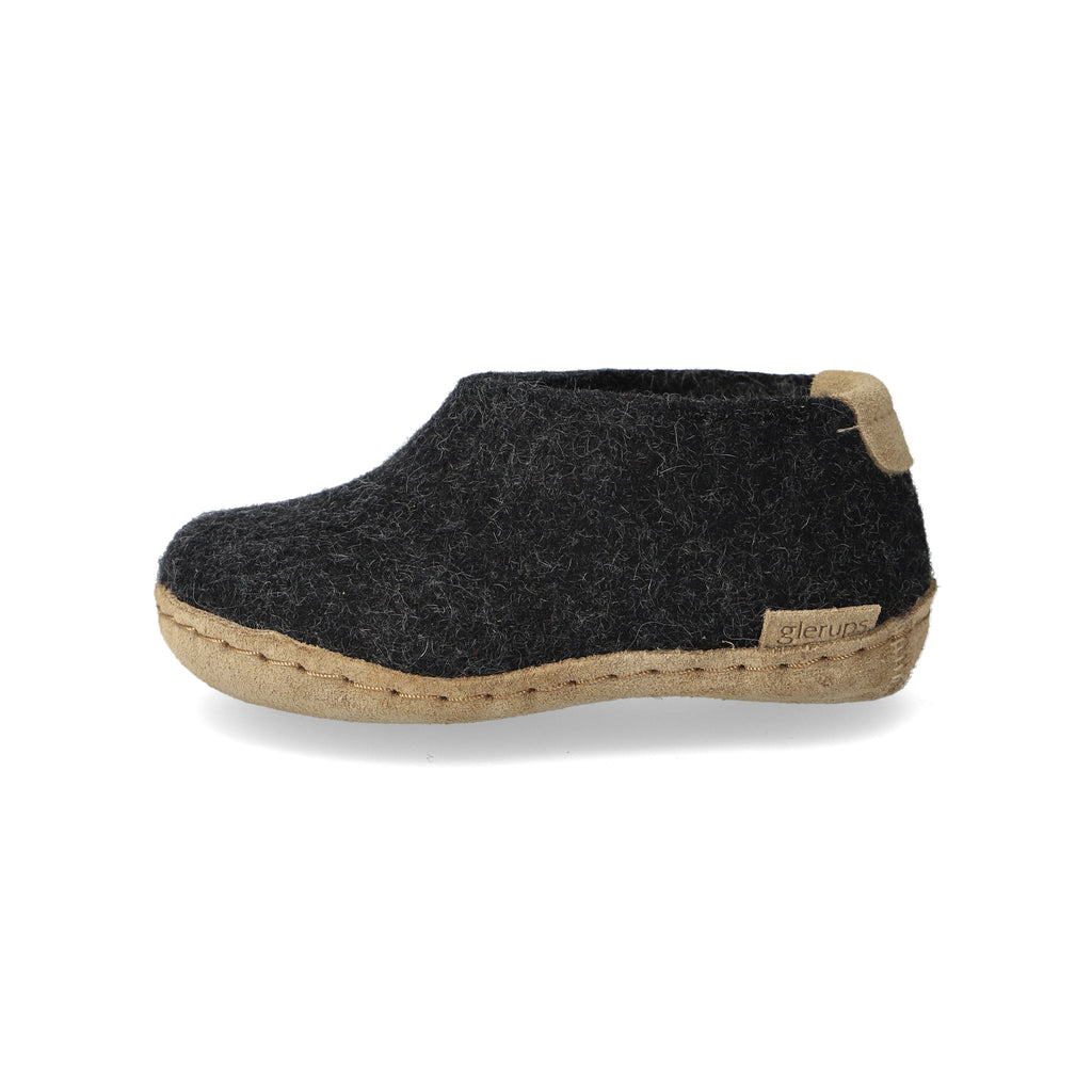 Shoe